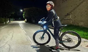 Thanh Vũ hoàn thành cuộc thi ultra triathlon trong hơn 43 ngày